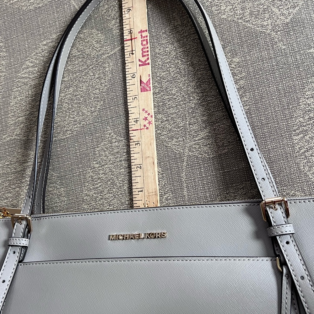 Michael Kors gray leather tote bag/like new - Picture 6 of 12